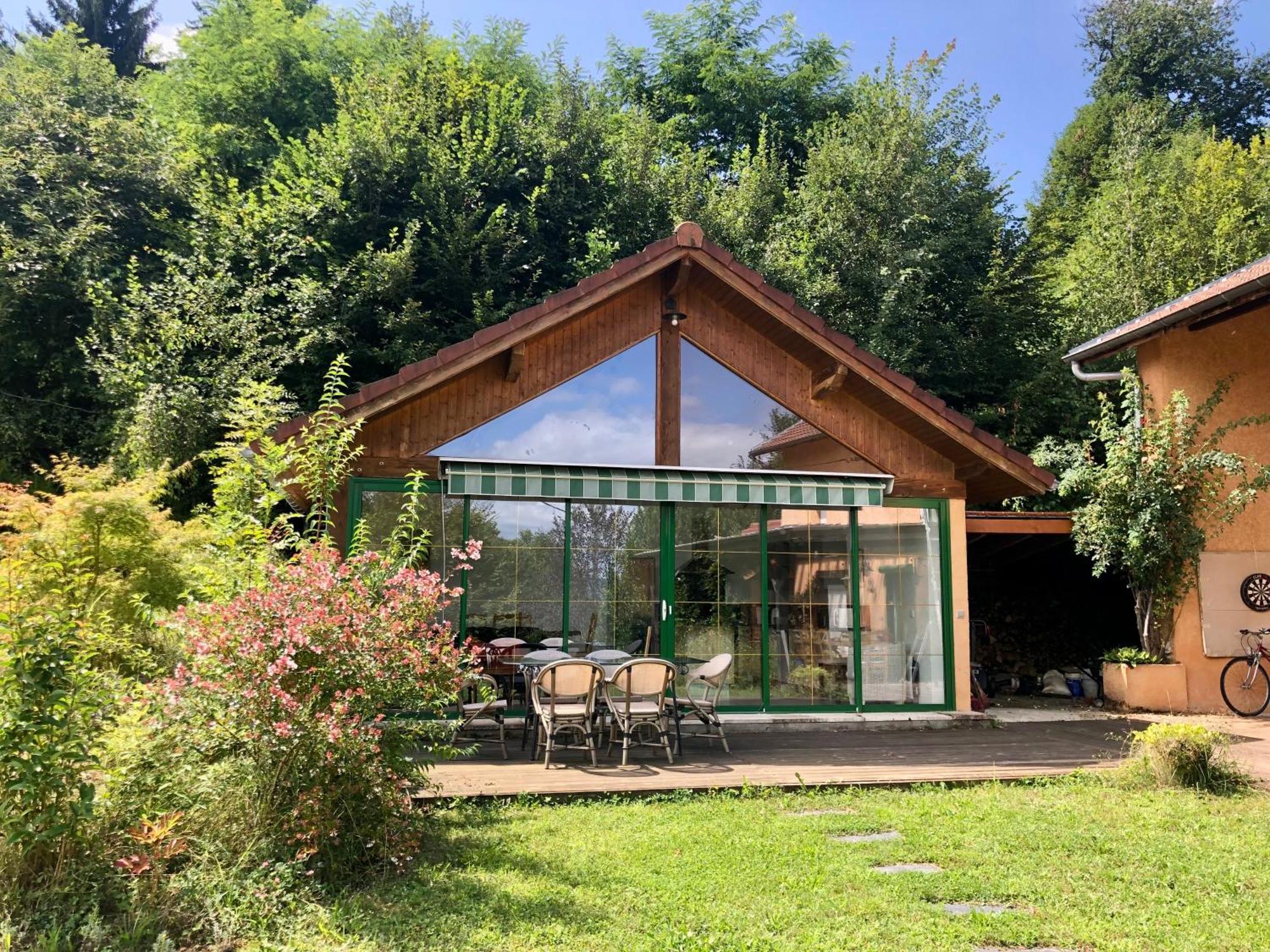 Le Mas De Planaise Saint-Jean-d'Avelanne Exteriör bild